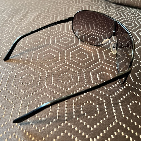 Prada shields in Perfect condition. Black with gun metal grey tint. - Picture 4 of 10